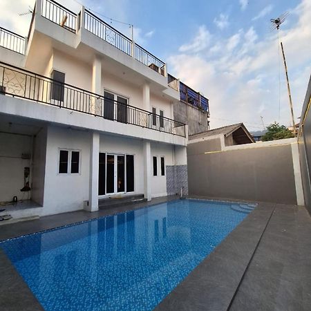 Villa Putih Cisarua Esterno foto