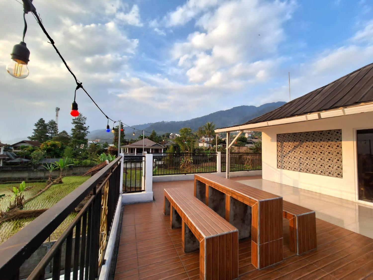 Villa Putih Cisarua Esterno foto