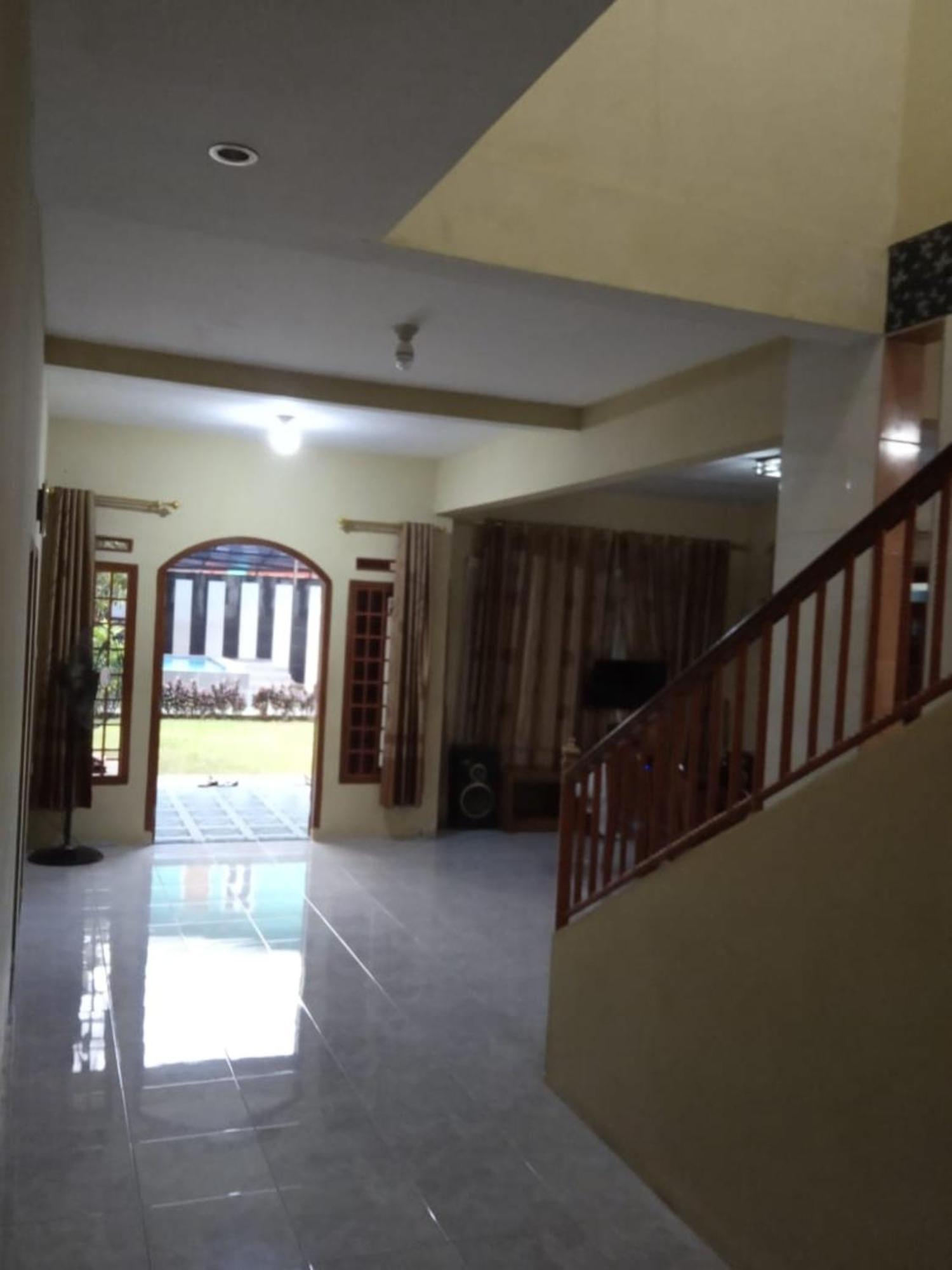 Villa Putih Cisarua Esterno foto